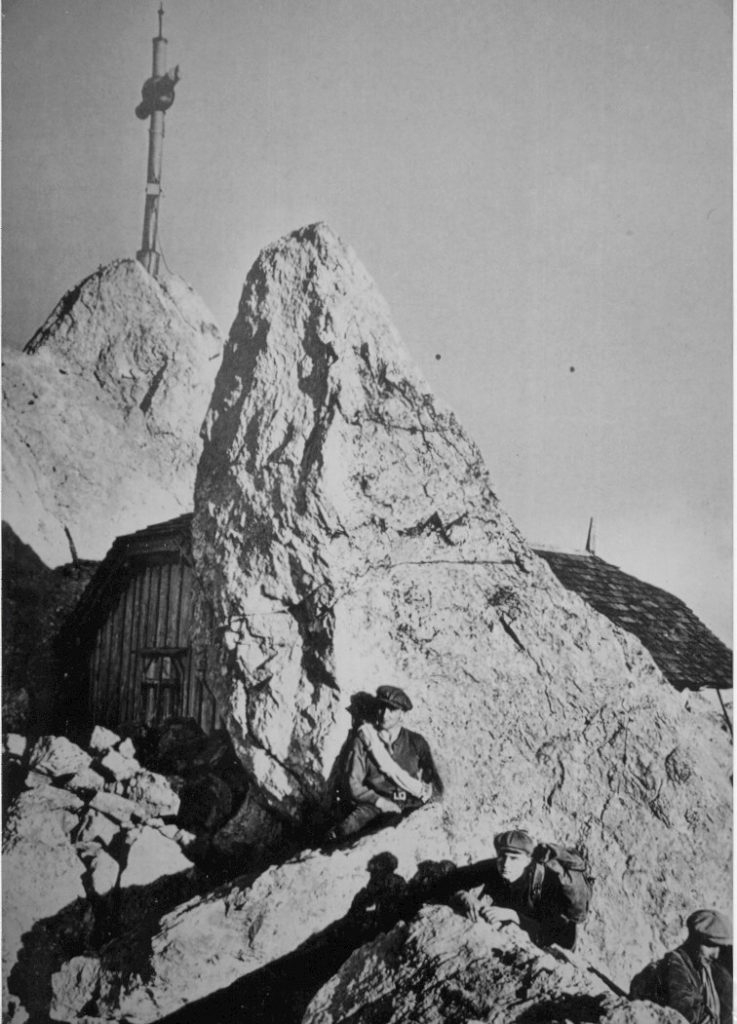 1950_Gipfelkreuz_ Babenstuberhütte Ellmauer Halt