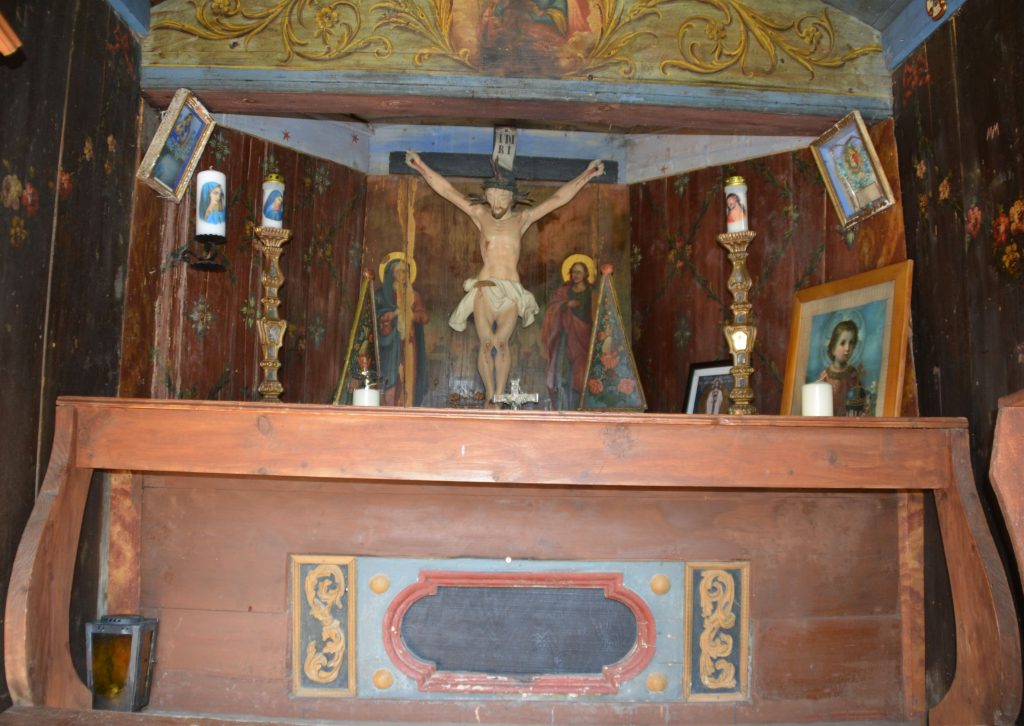 Greiln Hauskapelle_Altar mit Christusgrab_web