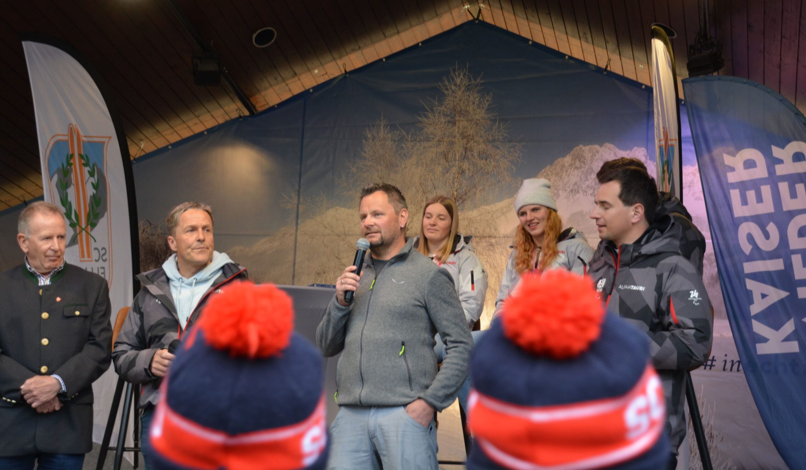 Lilly Sammer Empfang_2026-04-10_Schiclub Ellmau Obmann Raimund Hochfilzer_web