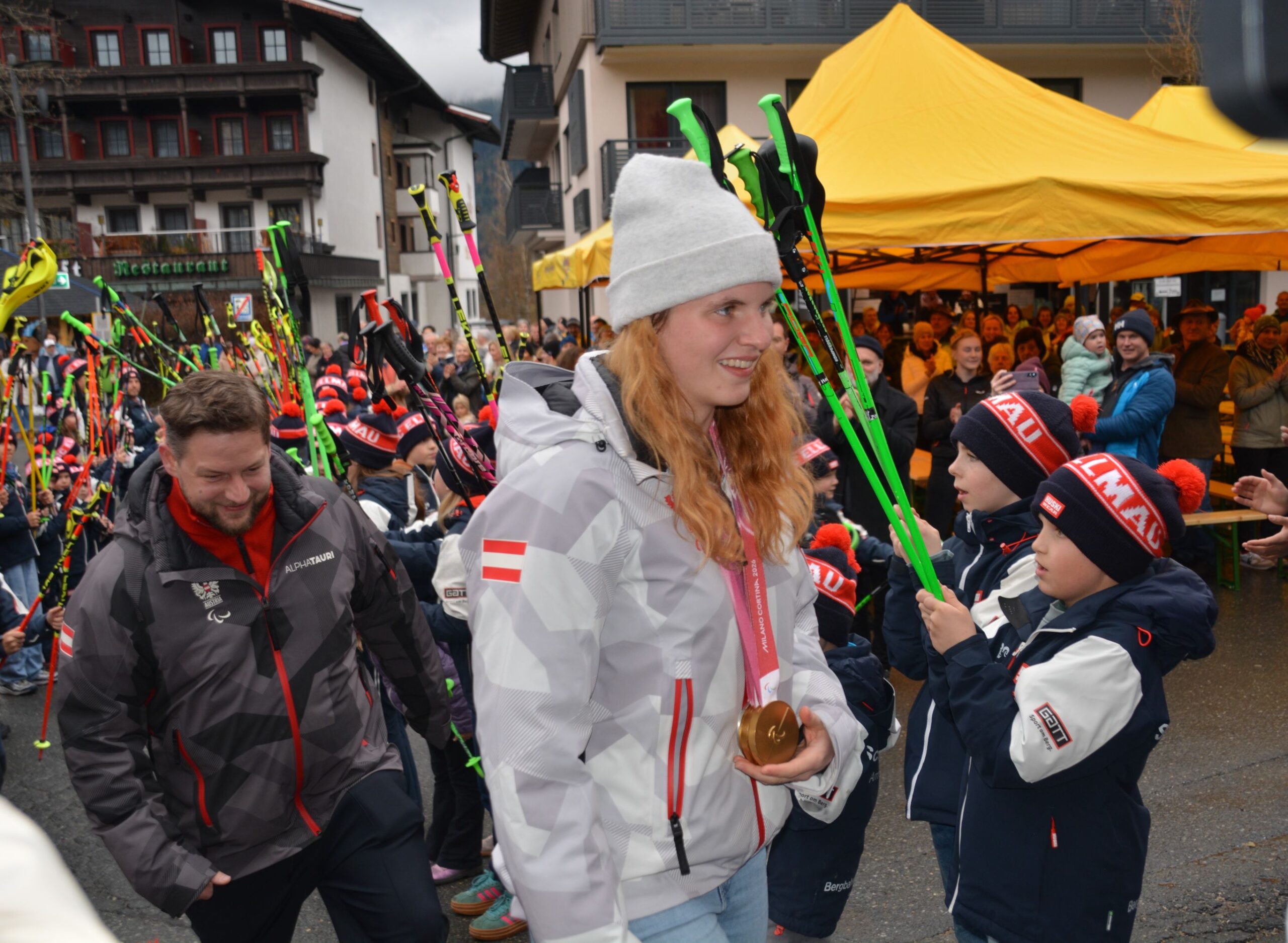 Lilly Sammer Empfang_2026-04-10_Veronika Aigner_Gold Paralympics_web